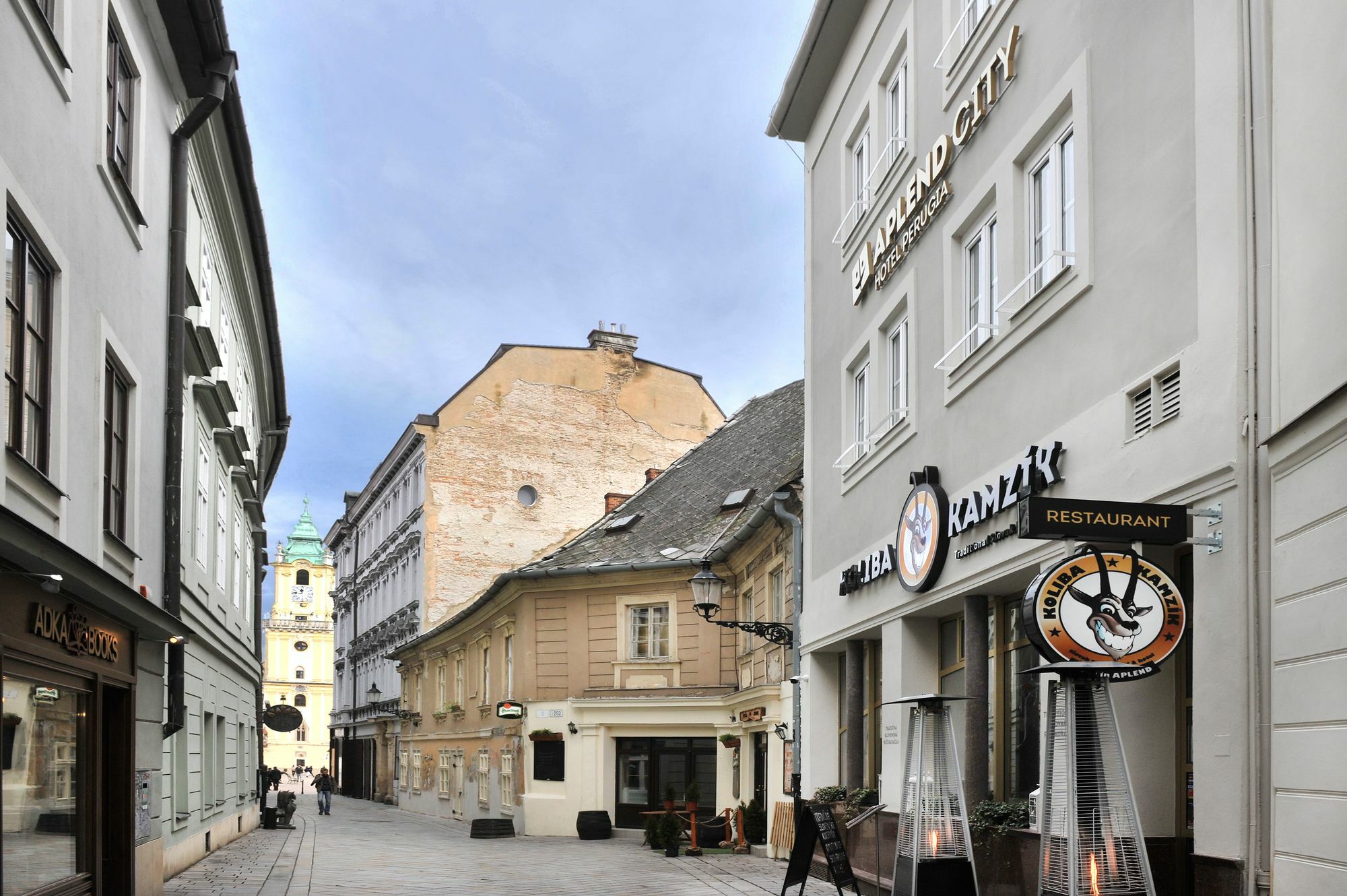 Aplend Laurinska 11 Apartman *
